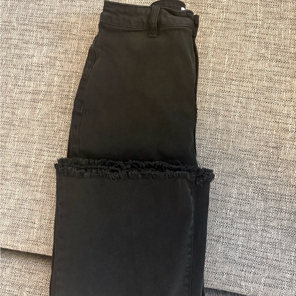 Zenana Outfitters Black Ankle Jeans
Mae Black - Picture 7 of 8